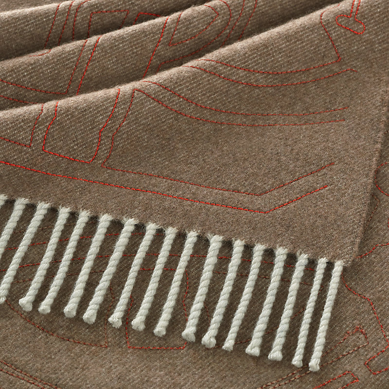 HERMES 最新作 大人 マフラー カシミア 刺繍 Eperon d'Or au Fil Eperon d'Or au Fil scarf | Hermès USA